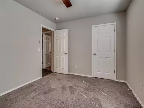 Bedroom - 5320 Nicole Dr, Tuttle, OK 73089 photo 6 of 8