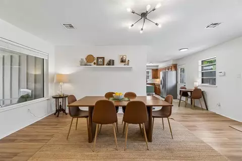 Dining - 723 E 27th Pl, Edmond, OK 73013 photo 1 of 4