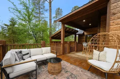 Exterior - 286 Eagle Mountain Trl, Broken Bow, OK 74728 photo 2 of 7