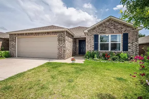 1332 Dustin Dr, Edmond, OK 73003