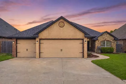 18125 Haslemere Ln, Edmond, OK 73012