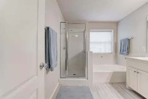 Bath - 1208 Melisa Dr, Norman, OK 73071 photo 1 of 6