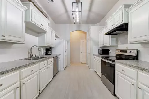 Kitchen - 1208 Melisa Dr, Norman, OK 73071 photo 1 of 4