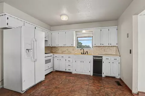 1719 E Orme Ln, Anadarko, OK 73005 photo 8