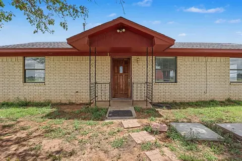 1719 E Orme Ln, Anadarko, OK 73005 photo 3