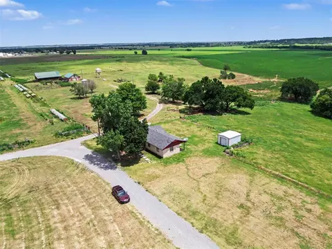 1719 E Orme Ln, Anadarko, OK 73005 photo 23