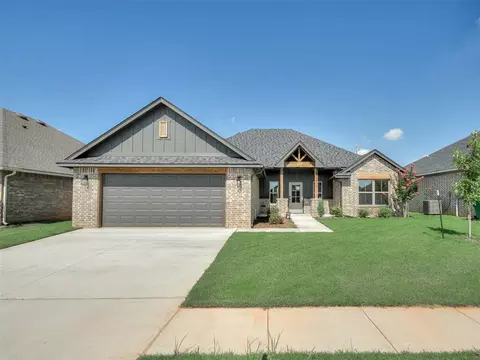 4913 Misty Wood Ln, Mustang, OK 73064