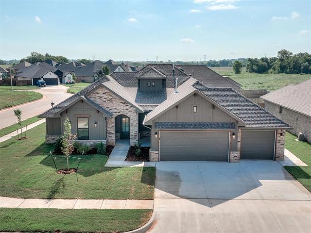 4900 Vine Cliff Rd, Mustang, OK 73064