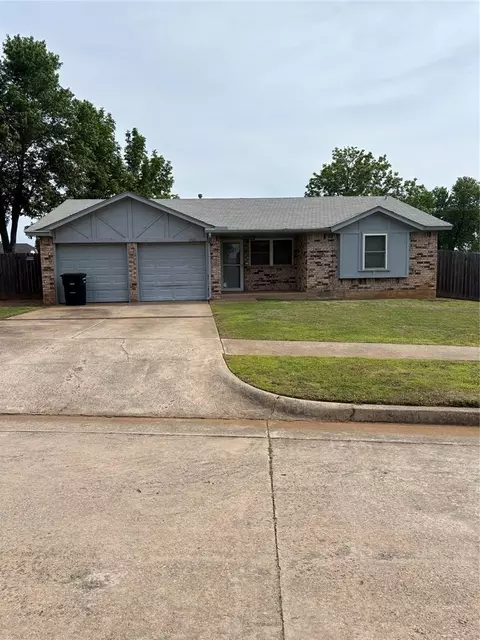 1505 SE 9th St, Moore, OK 73160