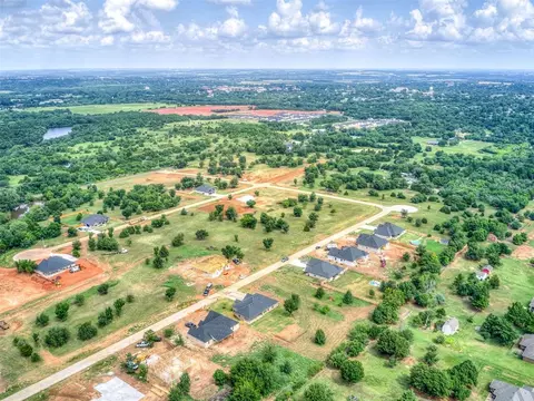 View/Area - 1978 Cattle Dr, Guthrie, OK 73044 photo 3 of 4