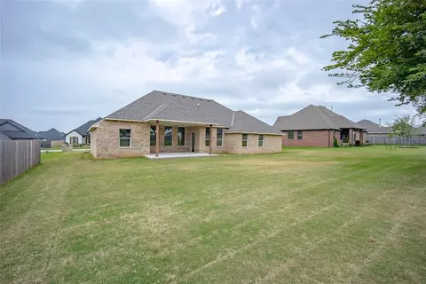 Exterior - 4108 Sambar St, Tuttle, OK 73089 photo 4 of 6