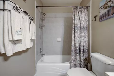 Bath - 2113 Pine View Ter, Edmond, OK 73003 photo 2 of 2