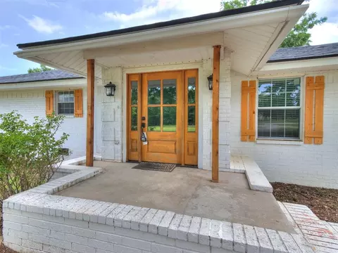 Exterior - 30305 Hardesty Rd, Mcloud, OK 74851 photo 2 of 10