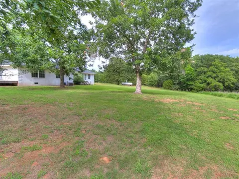 Exterior - 30305 Hardesty Rd, Mcloud, OK 74851 photo 8 of 10