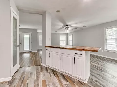 Entry Way - 30305 Hardesty Rd, Mcloud, OK 74851 photo 3 of 3