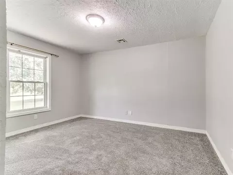 Bedroom - 30305 Hardesty Rd, Mcloud, OK 74851 photo 1 of 4