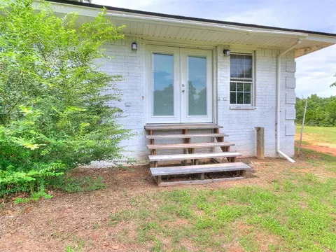Exterior - 30305 Hardesty Rd, Mcloud, OK 74851 photo 4 of 10