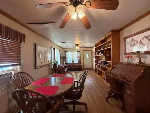 101 NW 7th St, Tuttle, OK 73089 photo 5