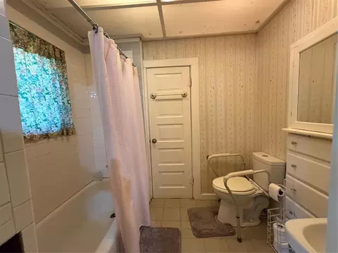 101 NW 7th St, Tuttle, OK 73089 photo 9
