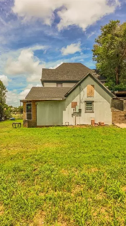 602 E Broadway St, Anadarko, OK 73005 photo 4