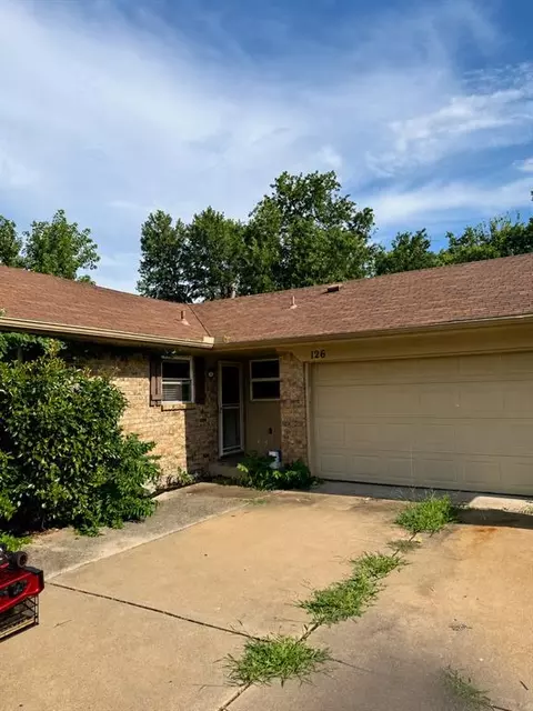 126 Brookside Dr, Oklahoma City, OK 73160 photo 1