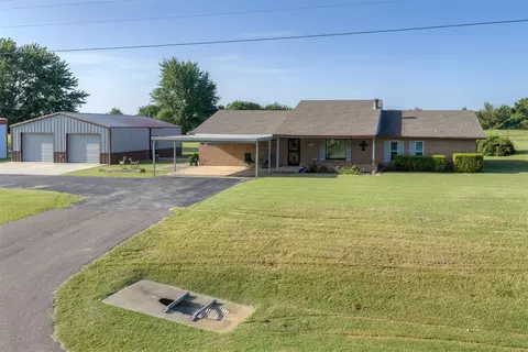 Exterior - 6400 Etowah Rd, Noble, OK 73068 photo 2 of 6