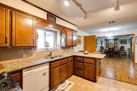 Kitchen - 6400 Etowah Rd, Noble, OK 73068 photo 3 of 3