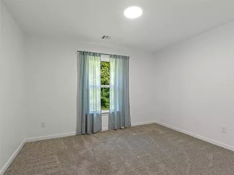 Bedroom - 2429 Creekview Dr, Moore, OK 73160 photo 6 of 9