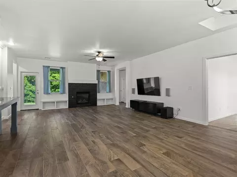 Living - 2429 Creekview Dr, Moore, OK 73160 photo 2 of 3