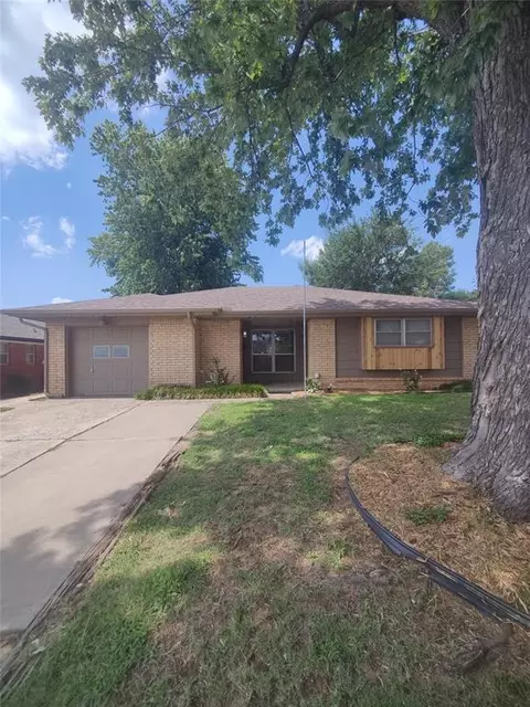 1109 W Peebly Dr, Oklahoma City, OK 73110