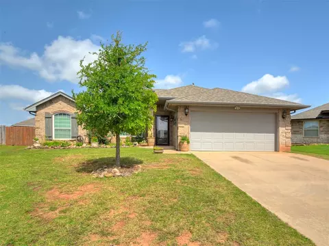 2108 Manderly Ct, Norman, OK 73026