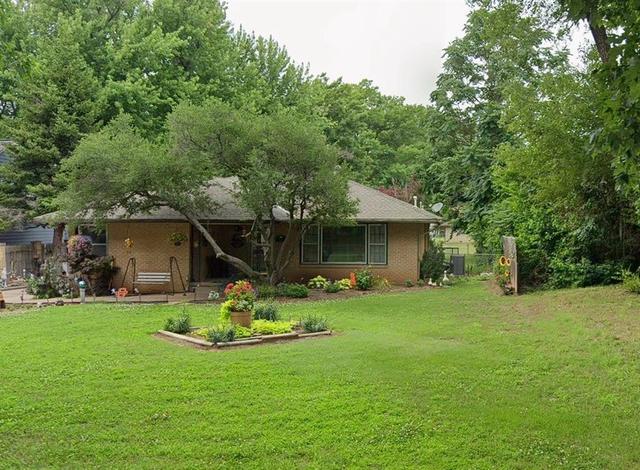 104 Elmwood Ave, Ponca City, OK 74601