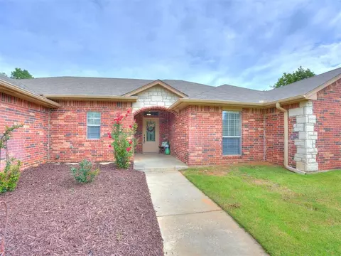 3222 E Simmons Rd, Edmond, OK 73034 photo 2