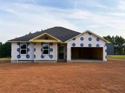 5481 Little Farms Rd, Guthrie, OK 73044