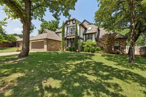 Exterior - 3822 Marked Tree Dr, Edmond, OK 73013 photo 2 of 8