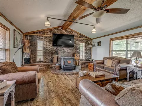 Living - 16767 Blanton View Ave, Wayne, OK 73095 photo 2 of 3