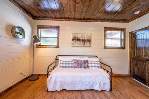 Bedroom - 48 Persimmon Leaf Trl, Broken Bow, OK 74728 photo 6 of 8