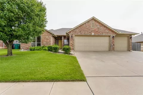 11240 NW 104th St, Yukon, OK 73099