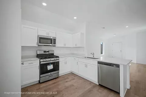 Kitchen - 5417 Nicole Dr, Tuttle, OK 73089 photo 1 of 1