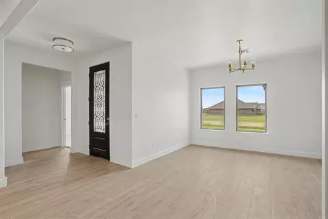 Living - 5 Old Glory Ave, Altus, OK 73521 photo 1 of 7