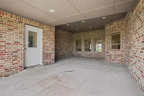 Exterior - 5 Old Glory Ave, Altus, OK 73521 photo 4 of 6