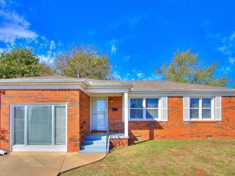 2915 NW Grand Blvd, Oklahoma City, OK 73116