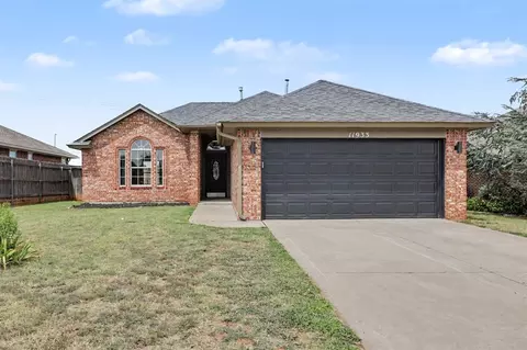 11933 NW 7th St, Yukon, OK 73099