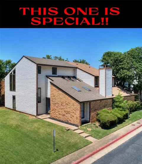 Exterior - 405 E Timberwind Rd, Edmond, OK 73034 photo 1 of 2