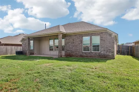 Exterior - 18305 Bodegon Rd, Edmond, OK 73012 photo 4 of 5