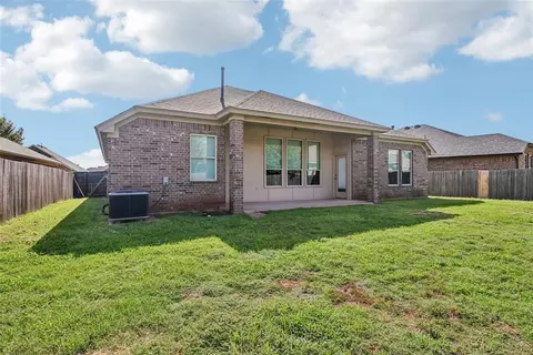 Exterior - 18305 Bodegon Rd, Edmond, OK 73012 photo 5 of 5