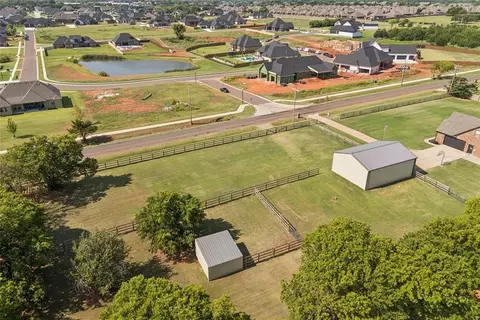 View/Area - 4721 SE 34th St, Moore, OK 73165 photo 3 of 7