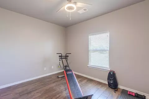 Bedroom - 4721 SE 34th St, Moore, OK 73165 photo 5 of 7