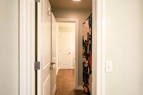 Entry Way - 2819 Deer Run, Altus, OK 73521 photo 4 of 4