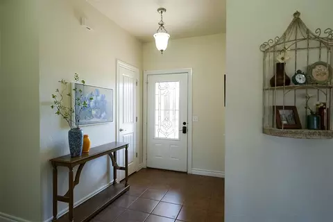 Entry Way - 2819 Deer Run, Altus, OK 73521 photo 1 of 4
